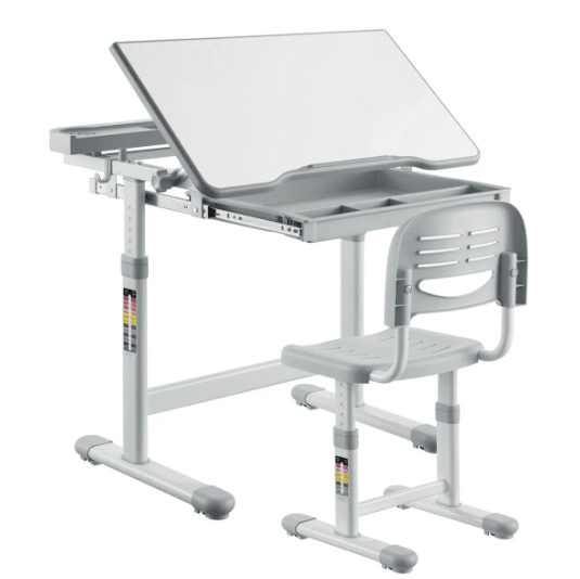 Augantis vaikiškas stalas su kėde