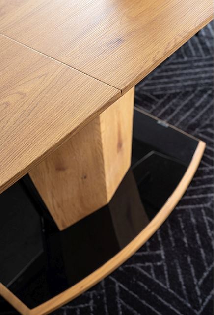 Valgomojo komplektas - Stalas HOUSTON + Kėdės ARCO VELVET